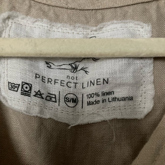 Not perfect linen isla shirt in oat milk - Picture 3 of 3